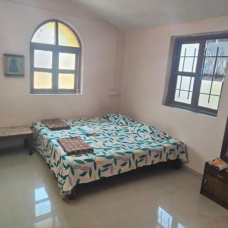 Ll Empyrean Stay Ll 4Bhk Ll Malhar Villa Ll Alibaug Ll Alībāg Esterno foto